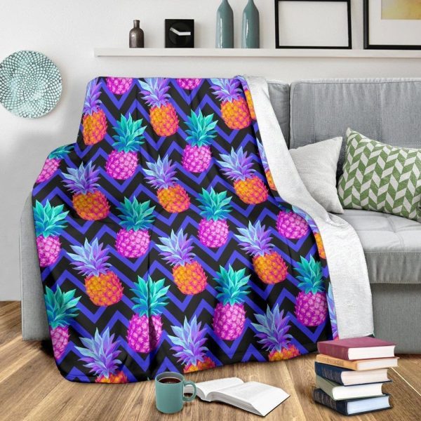 Pineapple Color Art Pattern Zig Zag Fleece Blanket - Image 3